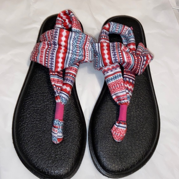 Sanuk Shoes - Sanuk